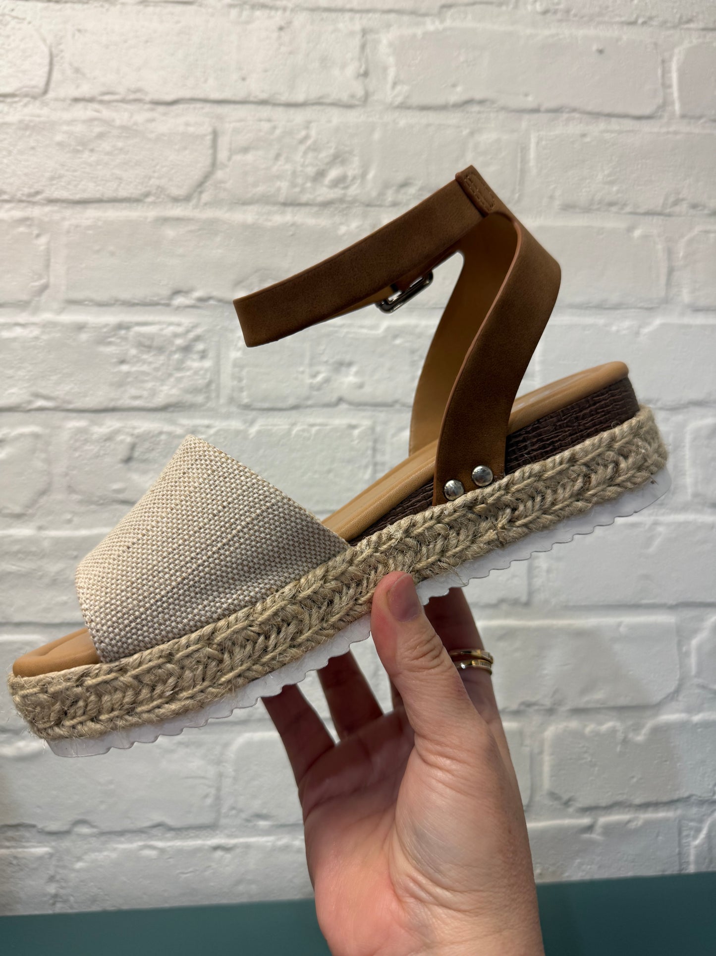 Wedge sandal 2 tone
