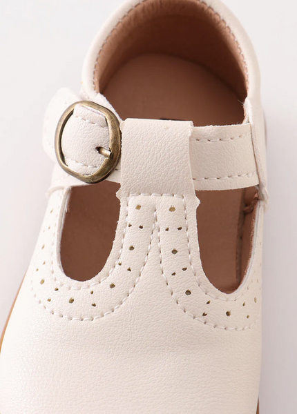 White Vintage Leather Shoes