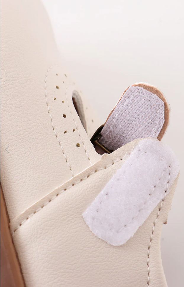 White Vintage Leather Shoes