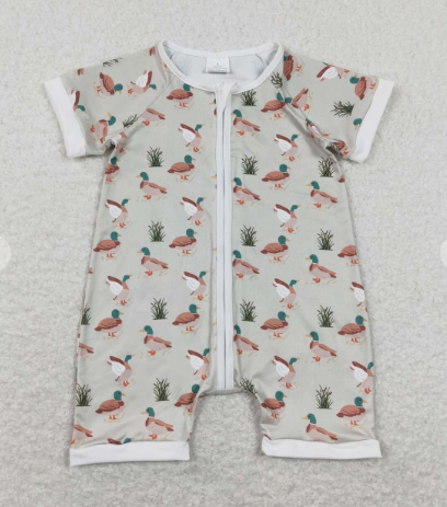 Short sleeves duck baby boy zipper romper in Multicolor