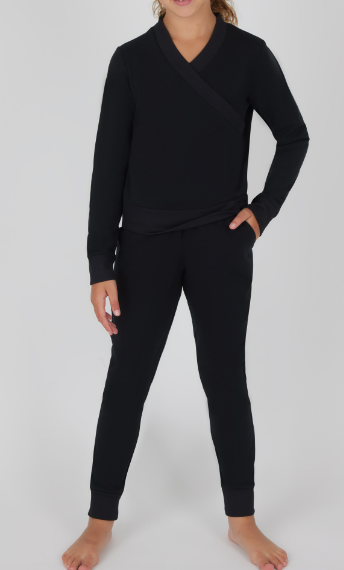 Girls Cross Over Pullover and Jogger in black