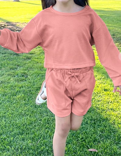 Girls 2pc short set in Pink