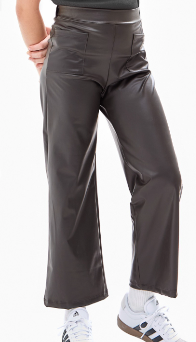 Faux Leather Wide Legs Pants in chocolate